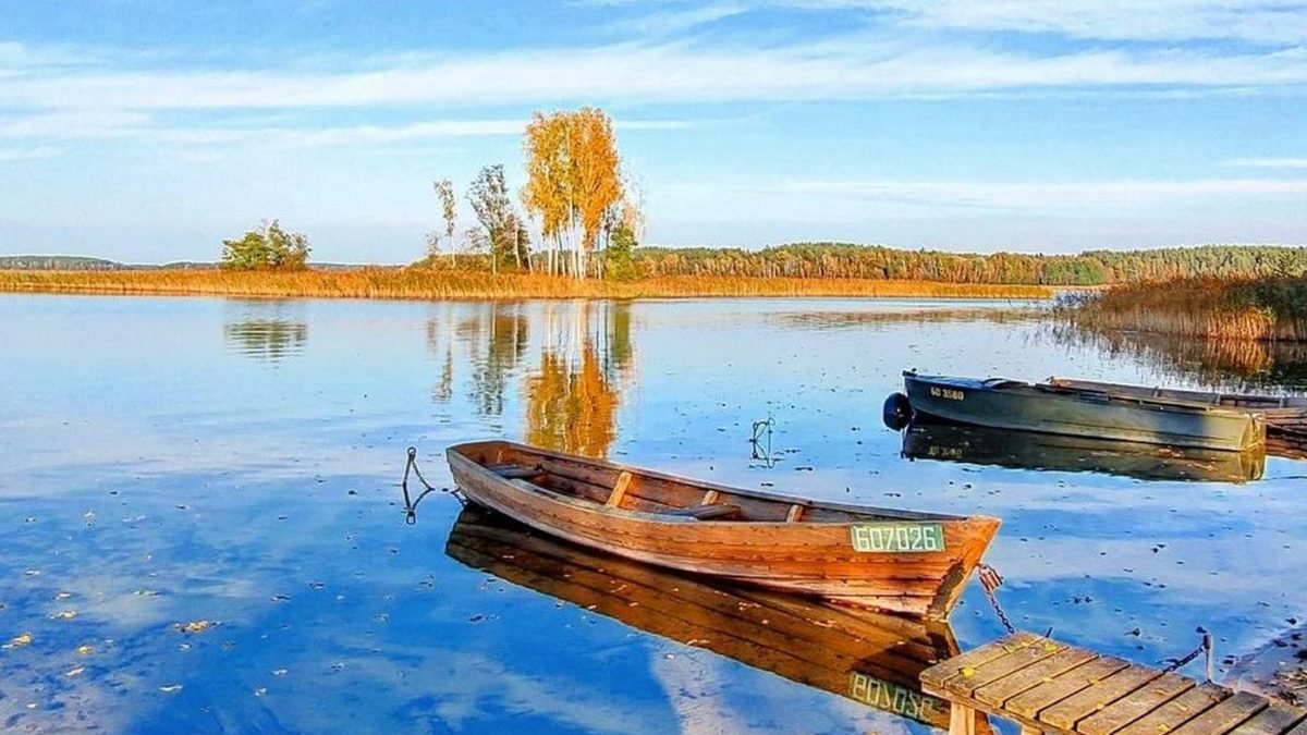 Отличный пляж на озере Войсо находится на расстоянии около 900 метров