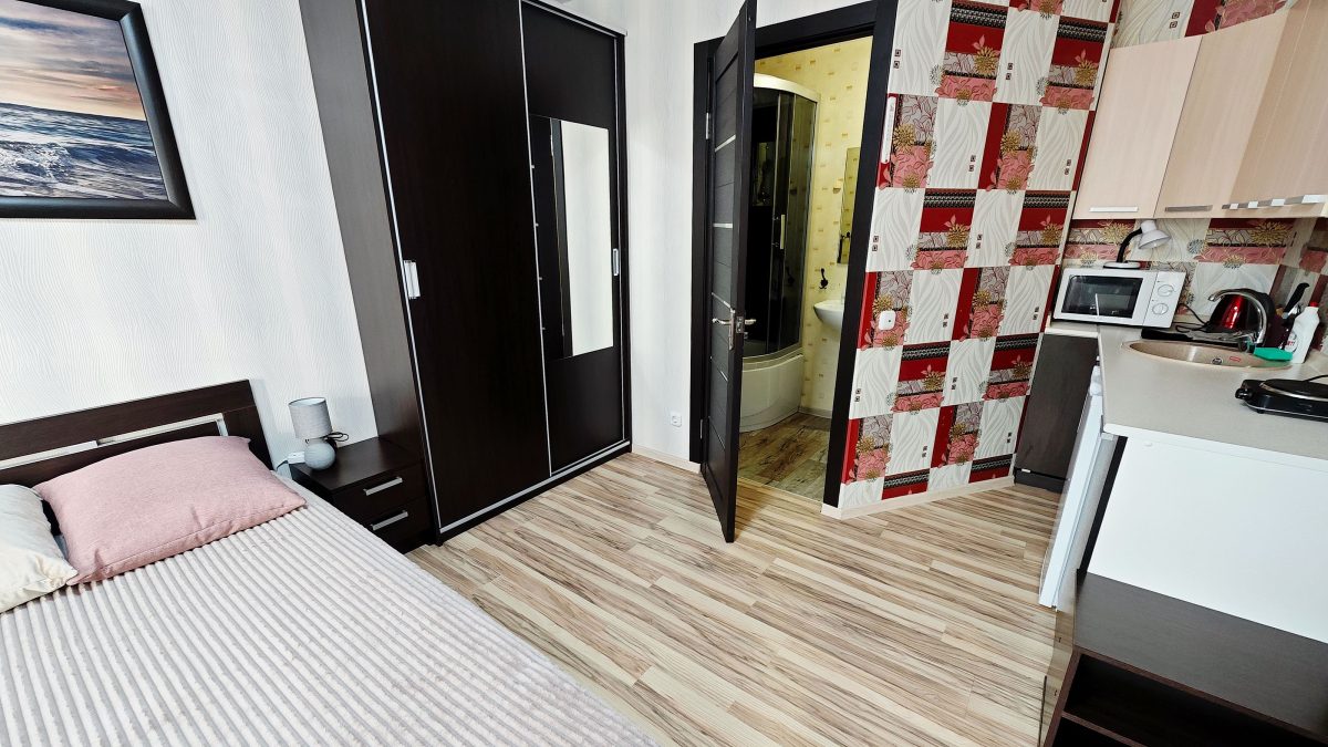 Собственная кухня и ванная комната