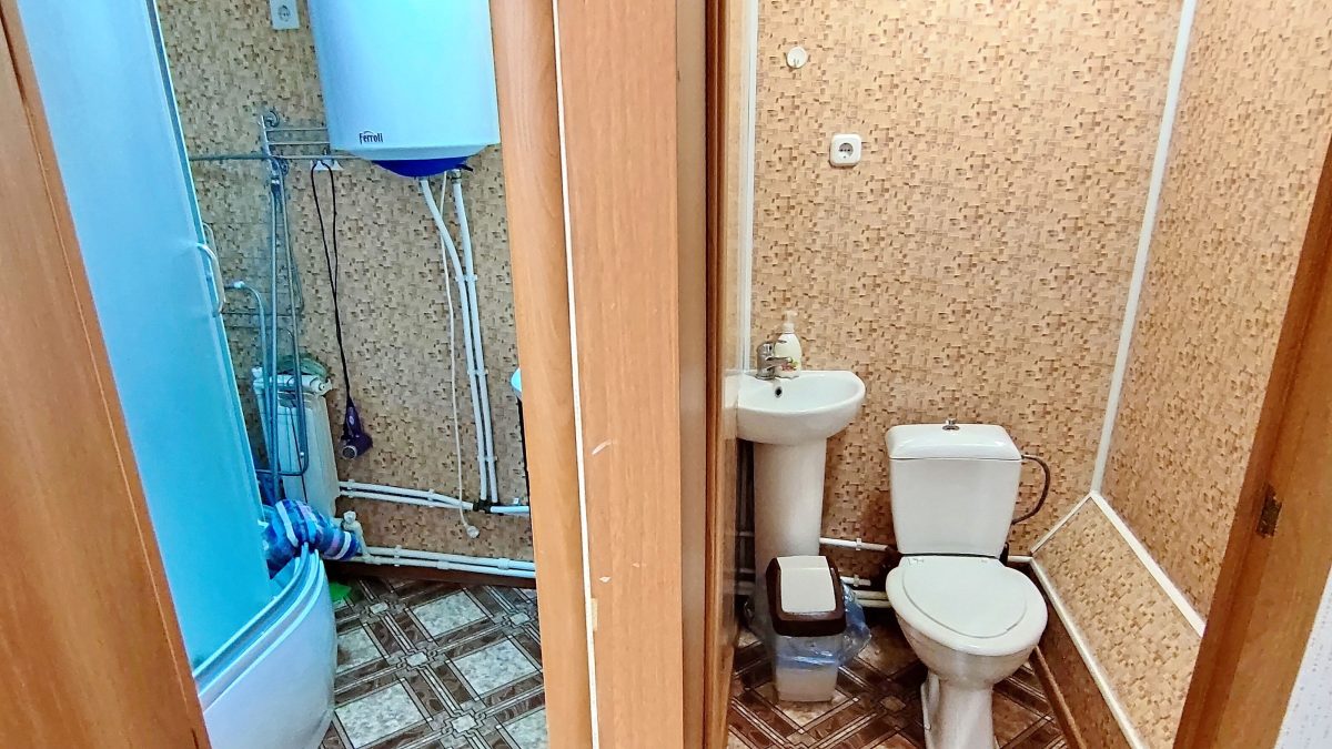 Раздельный санузел, полотенца, фен, сушилка и т.д.